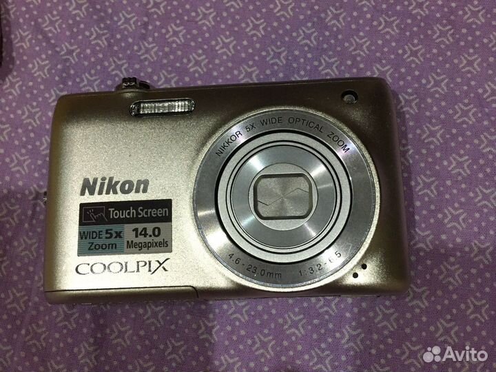 Компактный фотоаппарат