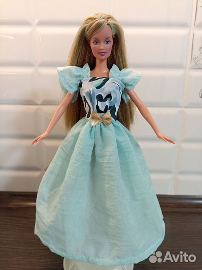 Лот бальных платьев для Барби
