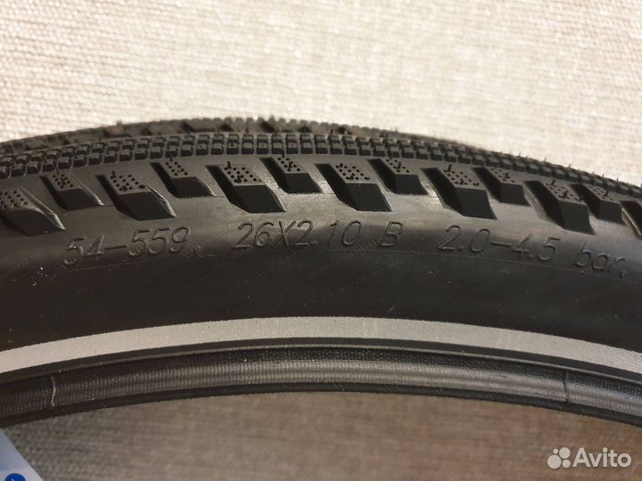 Покрышки Schwalbe Hurricane Addix RaceGuard 26x2.1