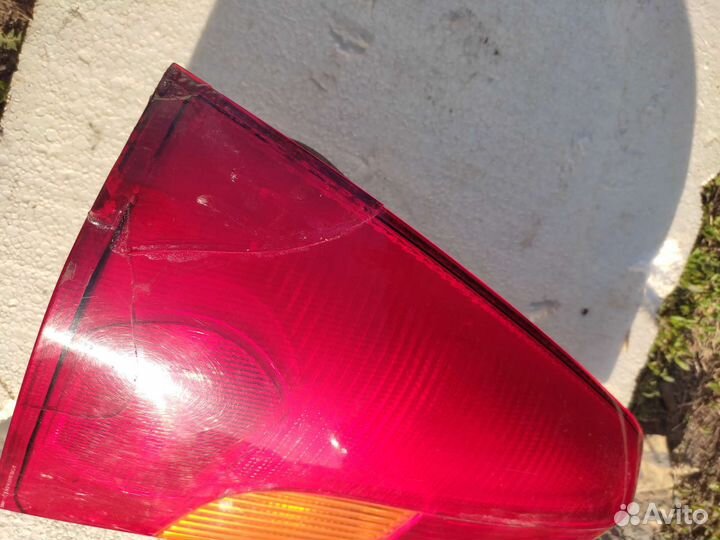 Фонарь задний левый на renault logan 1