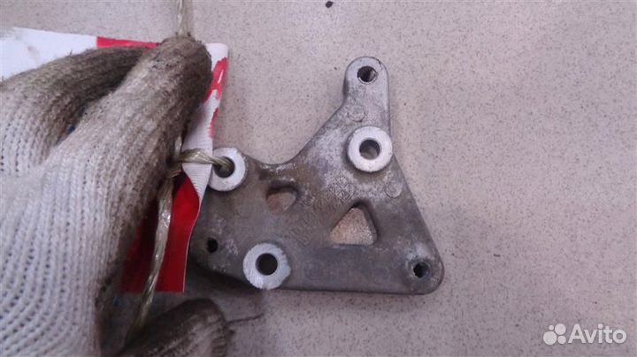 Кронштейн Chevrolet Aveo T250 2005-2011