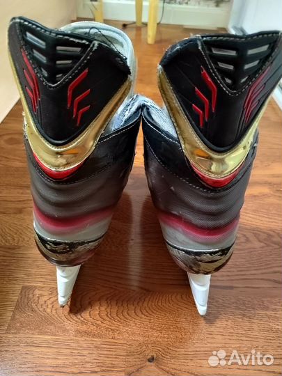 Хоккейные коньки bauer vapor Х6.0