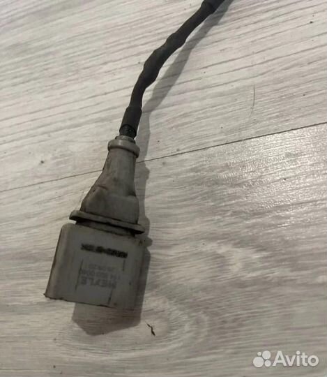 Датчик положения распредвала VolkswagenPassat 2006