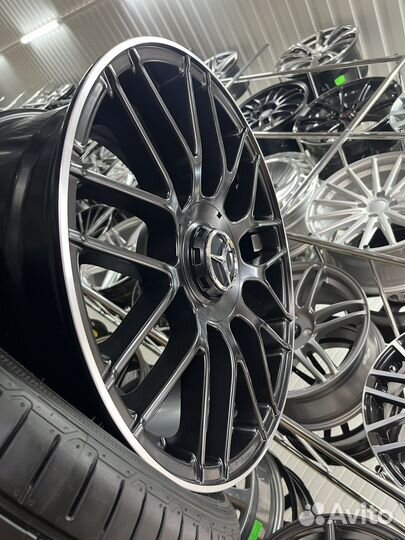 Диски литые R18 5*112 разноширокие AMG