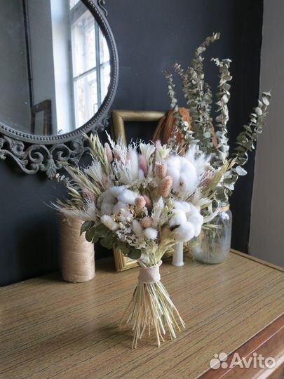 Букет невесты из сухоцветов, свадебный букет