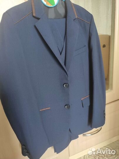 Костюм школьный на мальчика 140- 146 см