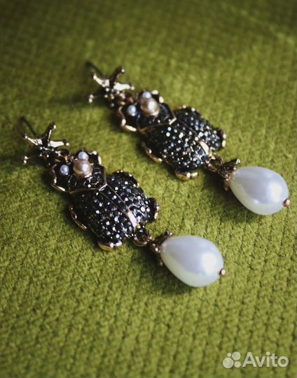 Серьги beetles