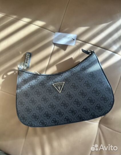 Сумка guess новая