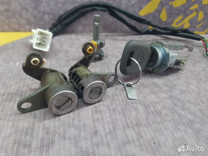 Замок зажигания Иммобилайзер Киа Спектра