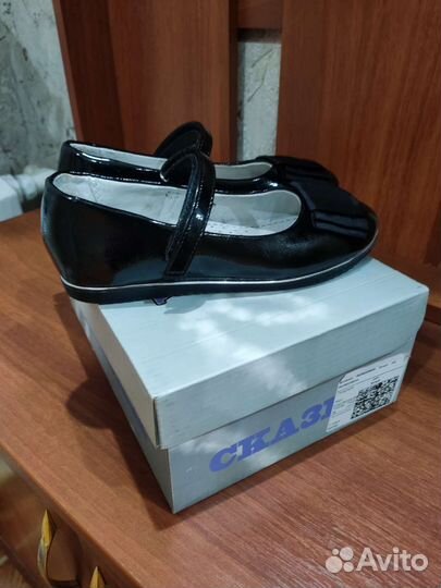 Туфли для девочки 31 размер новые