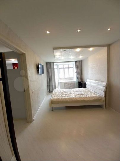 2-к. квартира, 42 м², 3/9 эт.