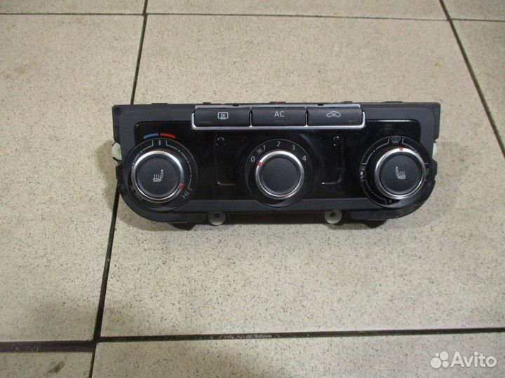 Блок управления климатом VW Jetta 6 (1B)