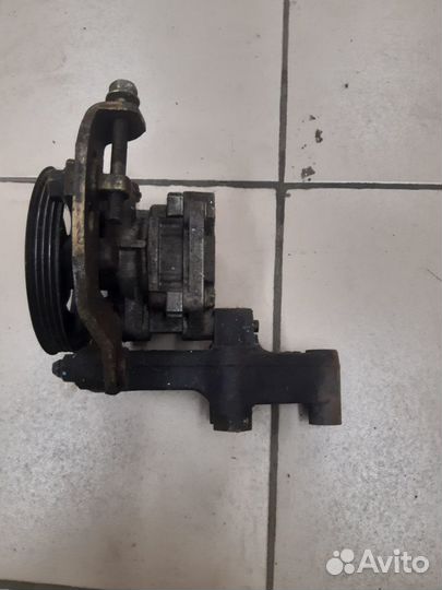 Насос гура Mazda Familia BJ5P