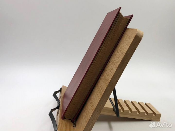 Семенов Юлиан Семенович Семнадцать мгновений весны