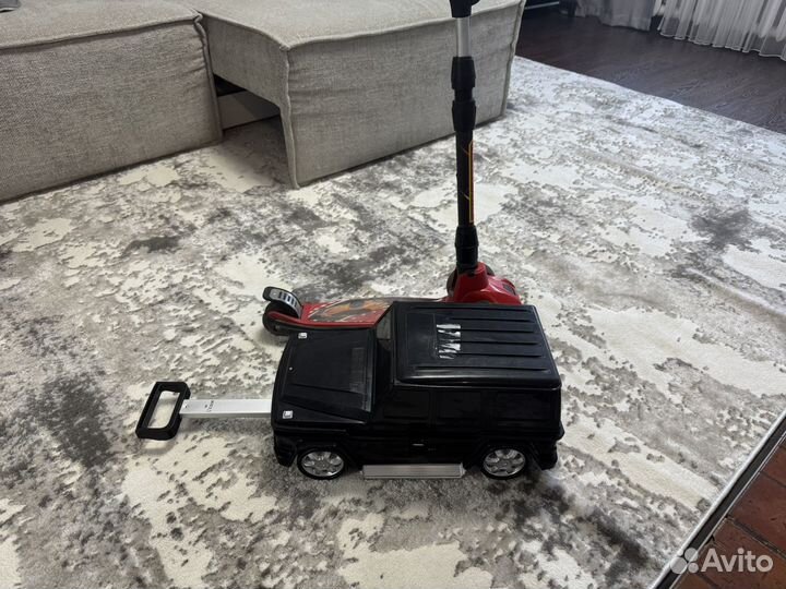 Чемодан самокат
