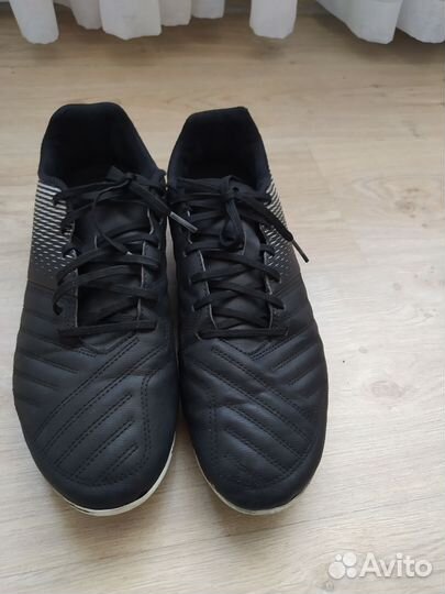 Футбольные бутсы