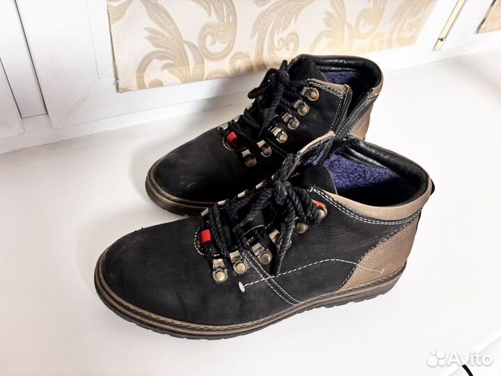 Ботинки зимние натуральная кожа 41 разм
