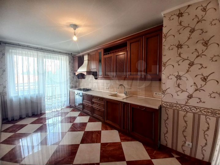 3-к. квартира, 106,3 м², 6/7 эт.