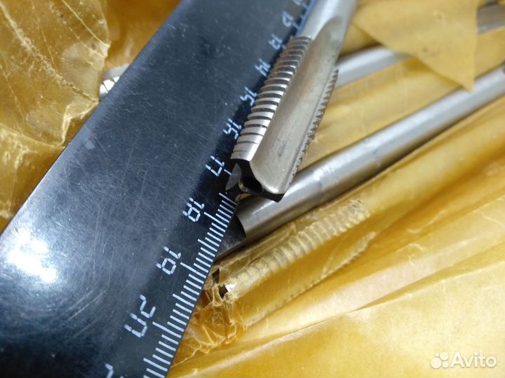 Метчик гаечный м14х2 СССР