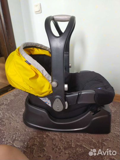 Автолюлька от 0 до 13 chicco с базой