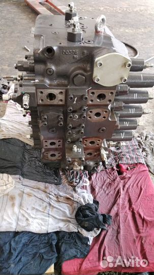 Гидрораспределитель экскаватора Doosan DX520LC