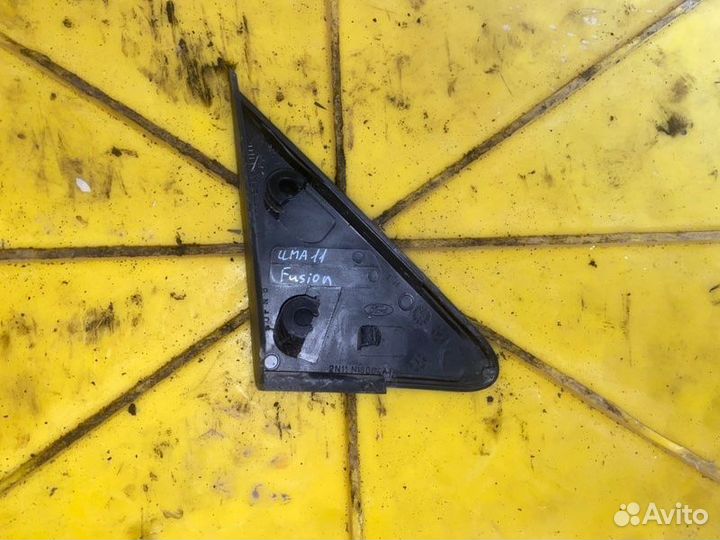 Молдинг на крыло левый Ford Fusion CBK fxja 2010