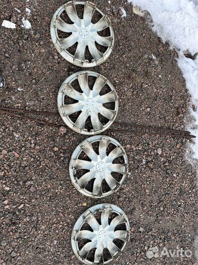 Колпаки toyota avensis