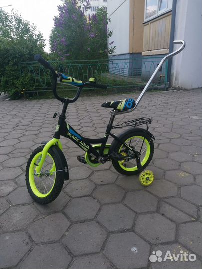 Четырехколесный велосипед