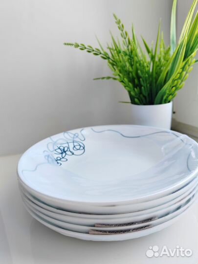 Набор тарелок