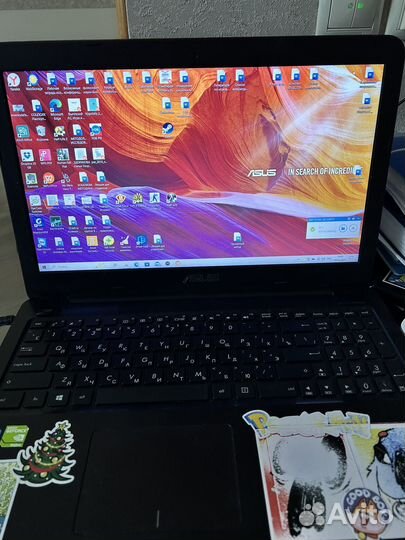 Ноутбук Asus x556u