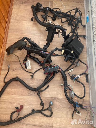 Подкапотная проводка митцубиси лансер цедия