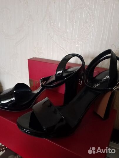 Босоножки женские 39 размер натуральная кожа