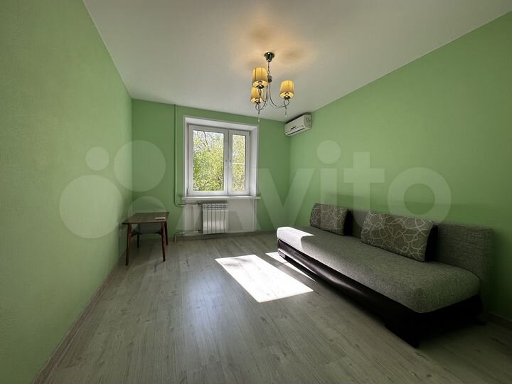 2-к. квартира, 49 м², 4/9 эт.