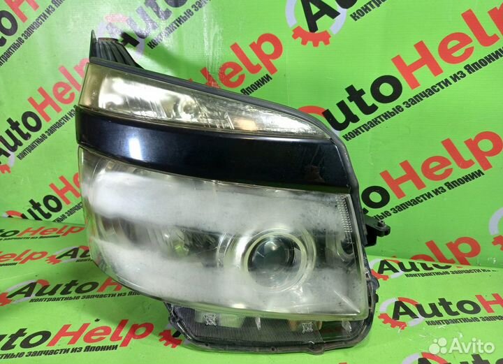 Фара toyota voxy ZRR70W 28203 передняя правая