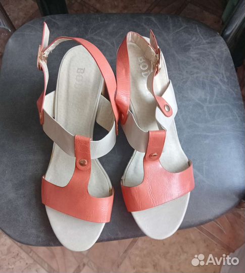 Босоножки женские