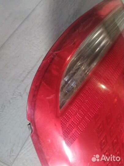 Фонарь задний правый teana 31