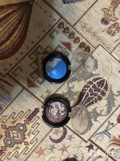 Тени для век