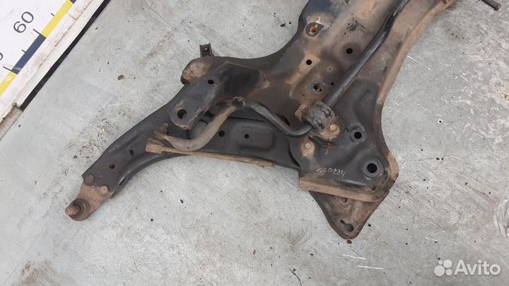 Балка передняя/подрамник Hyundai i30