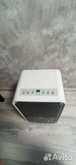 Осушитель воздуха Electrolux EDH-15L