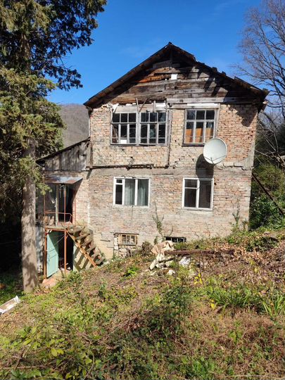 Дом 32 м² на участке 6 сот.