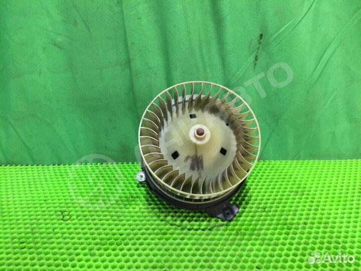 Моторчик отопителя Mercedes-Benz C W202