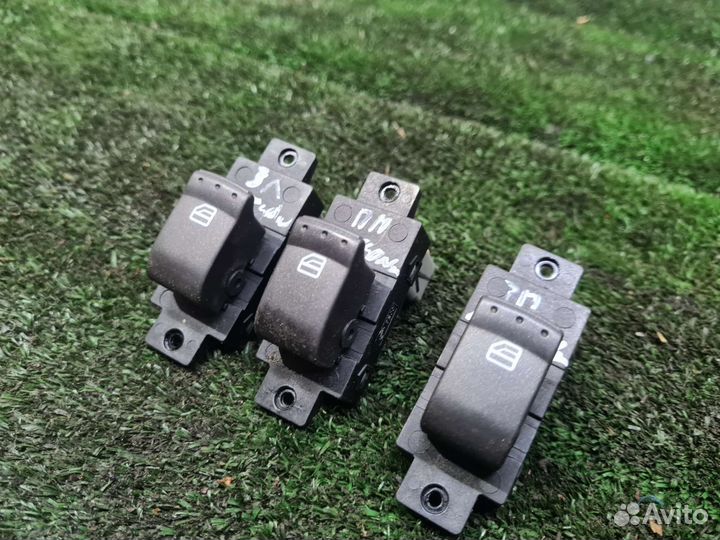 Кнопка стеклоподъемника Ssang Yong Actyon New CK