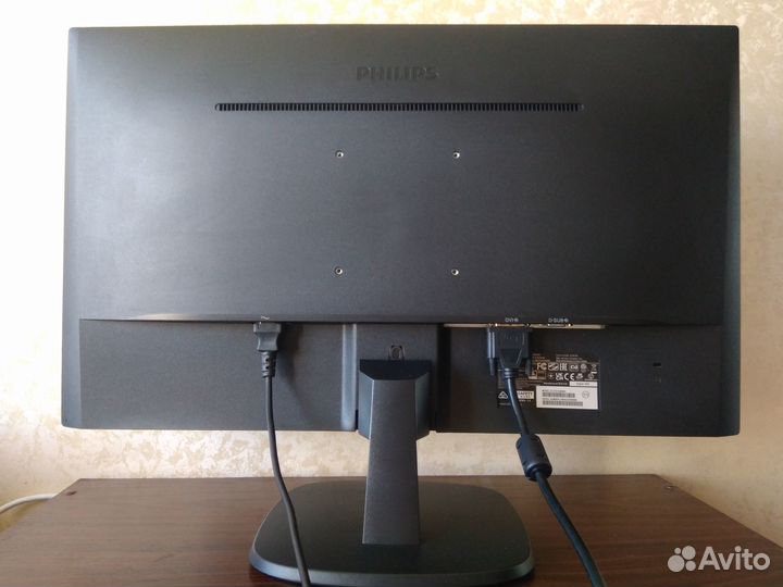 Монитор Philips 27