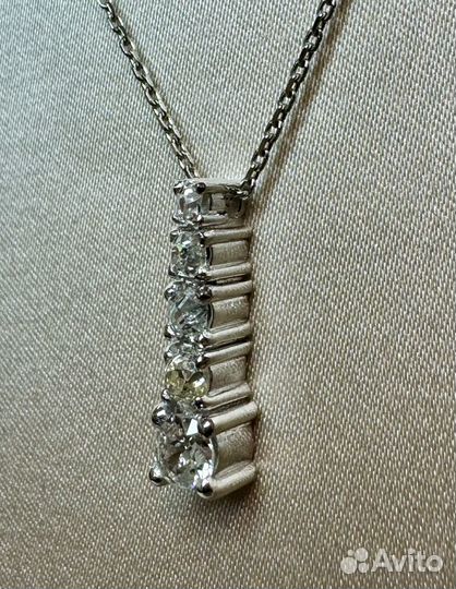 Золотая подвеска с крупным бриллиантом 0.70ct