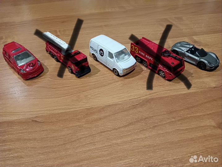 Игрушечные машинки