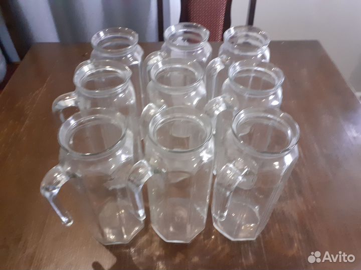 Стеклянный графин