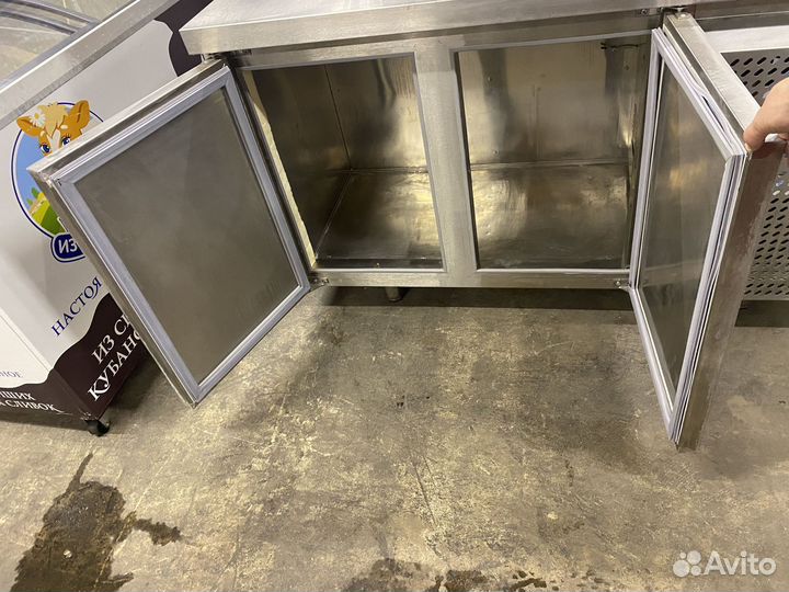 Морозильный стол с бортом