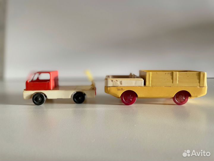 Игрушка автомобиль СССР