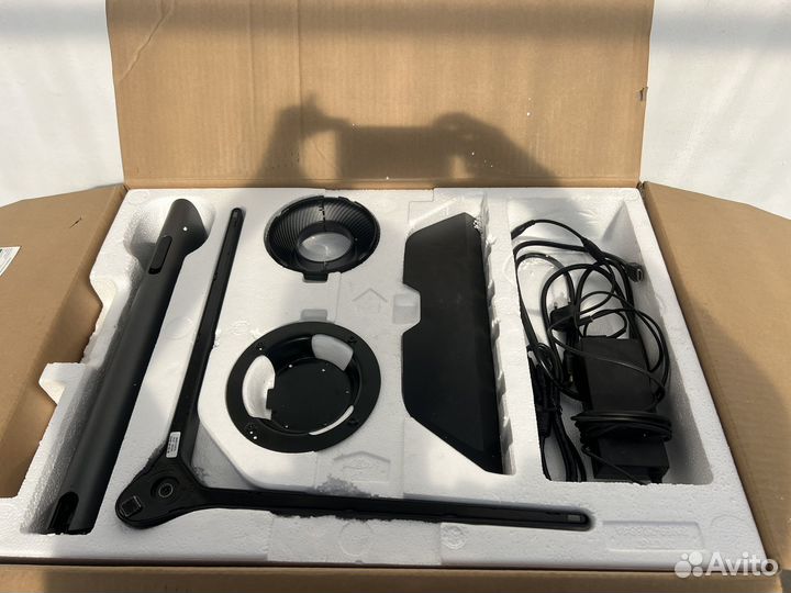 Samsung odyssey g7 27