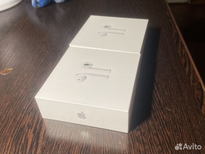 Коробки от беспроводных наушников apple airpods